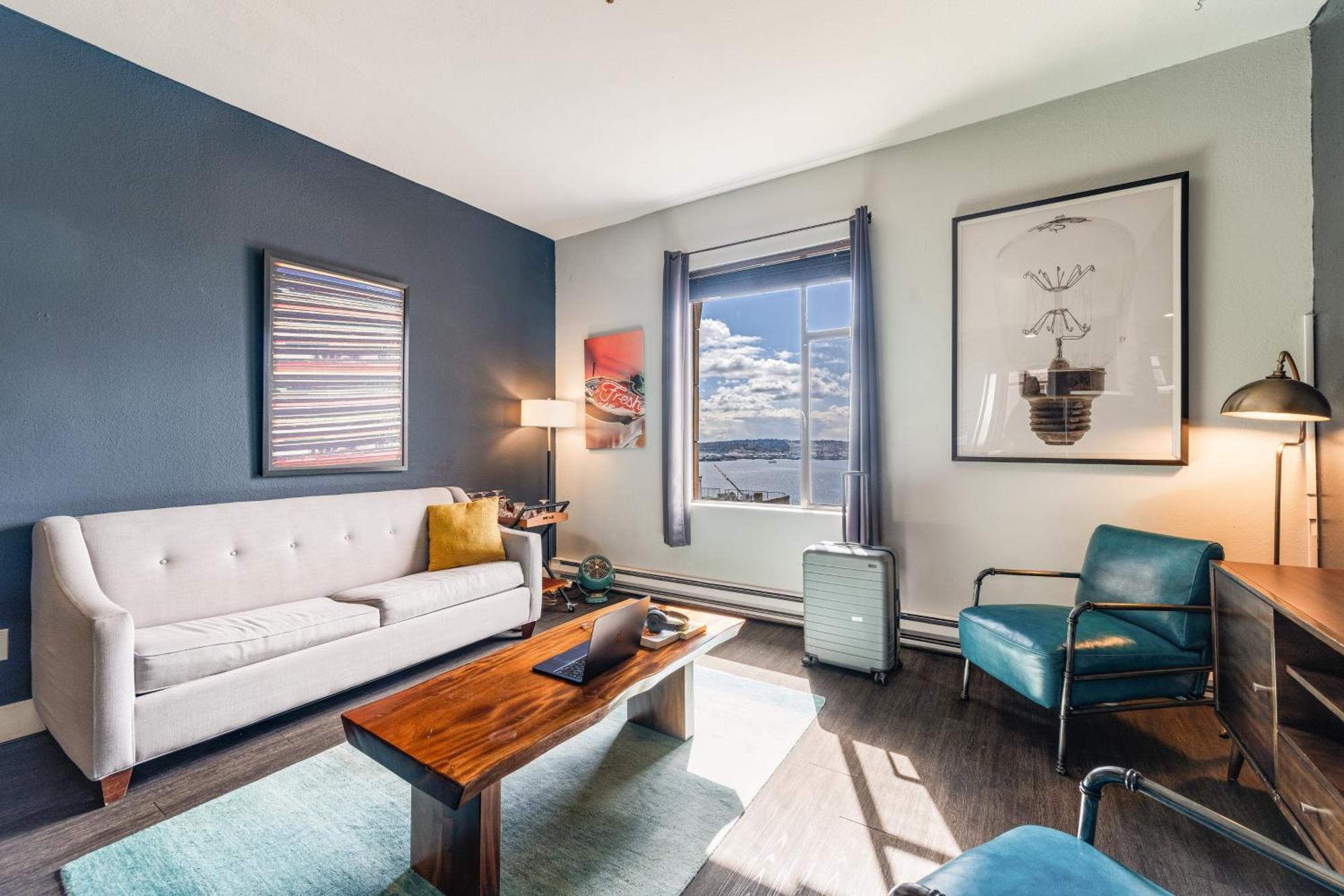 Oxford Apartment By At Mine Hospitality Seattle Exterior photo