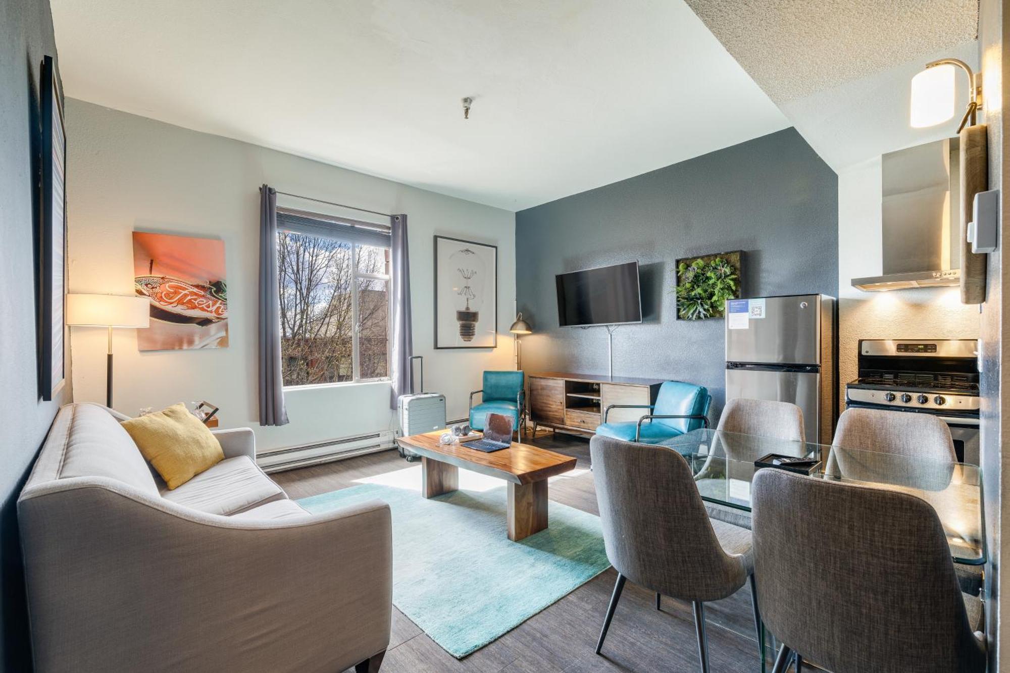 Oxford Apartment By At Mine Hospitality Seattle Exterior photo